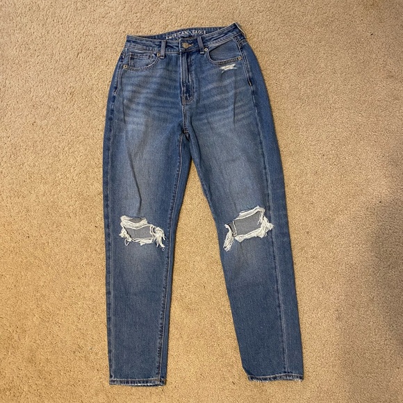 AE Ripped Mom Jean - Picture 1 of 4